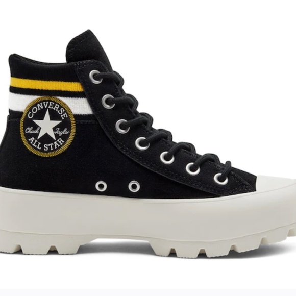 Converse Shoes - RARE color. Converse "lugged varsity" Chuck Taylor women's 7.5. Bruins!